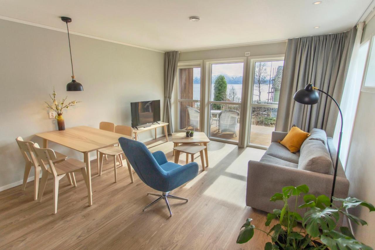 Lavik Fjord Hotel & Apartments 외부 사진