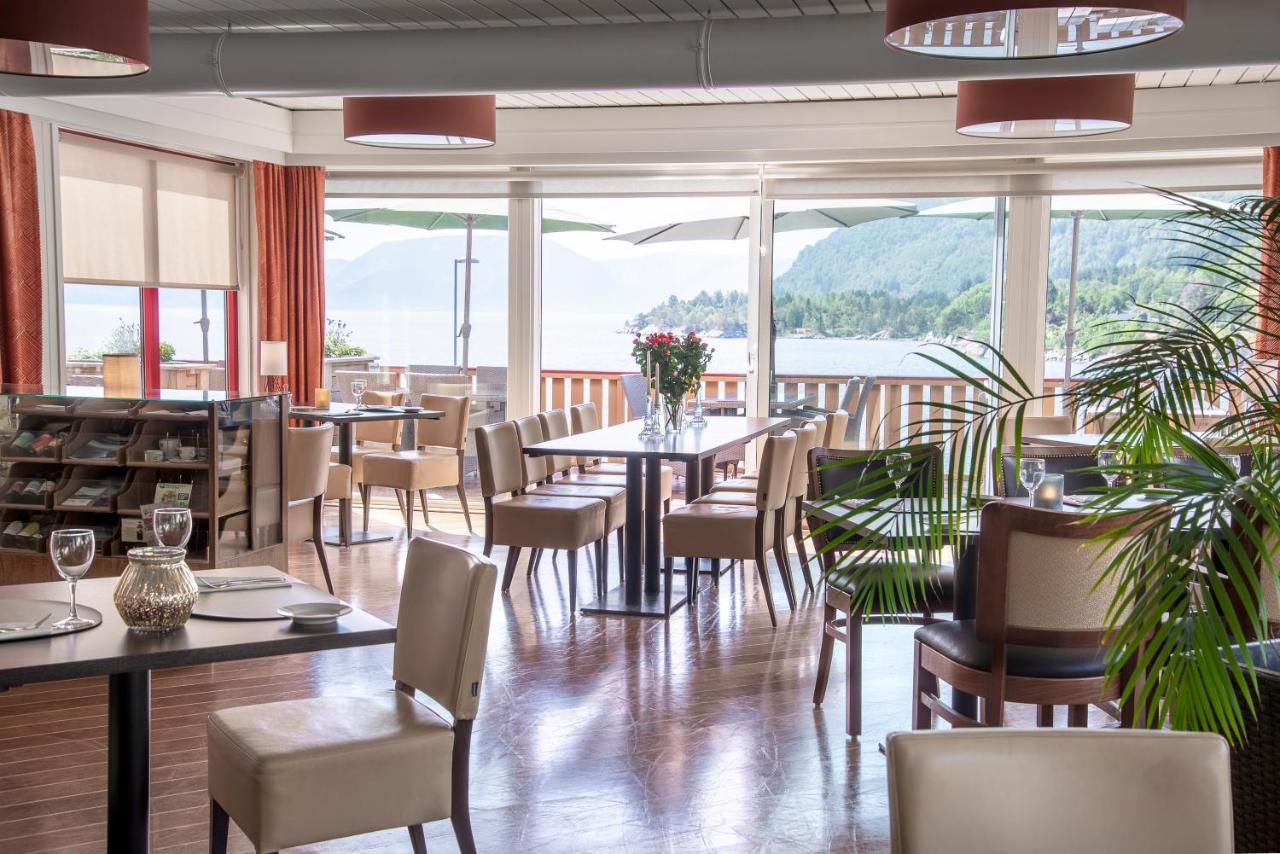 Lavik Fjord Hotel & Apartments 외부 사진