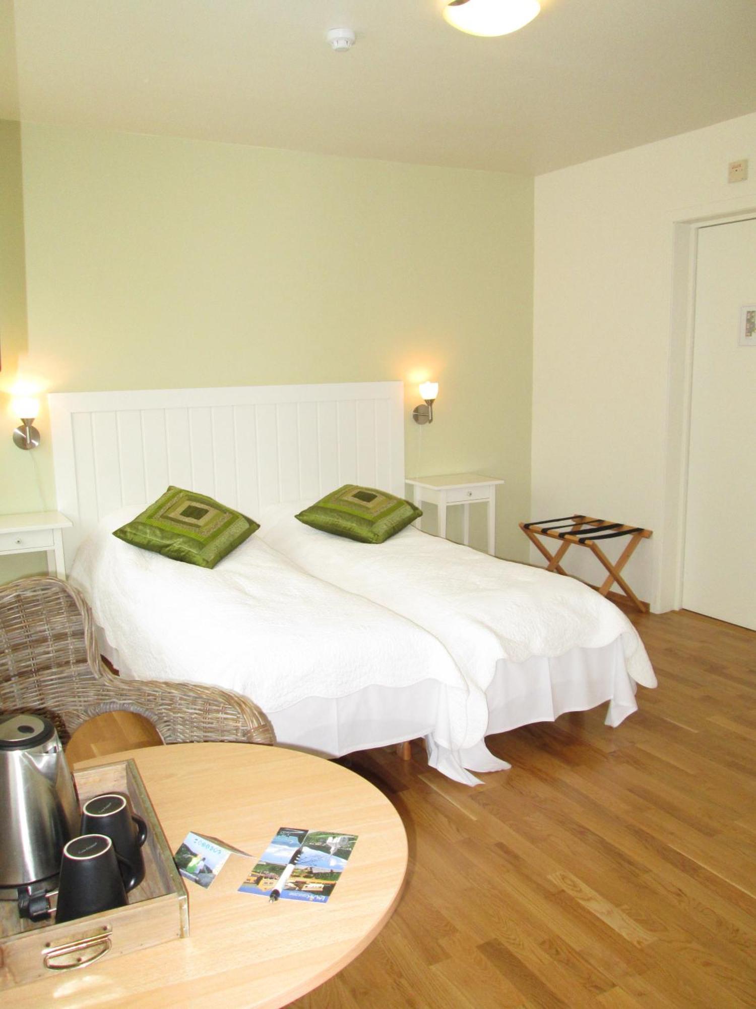 Lavik Fjord Hotel & Apartments 객실 사진