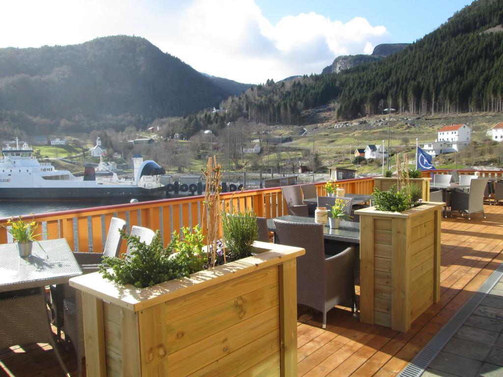 Lavik Fjord Hotel & Apartments 외부 사진